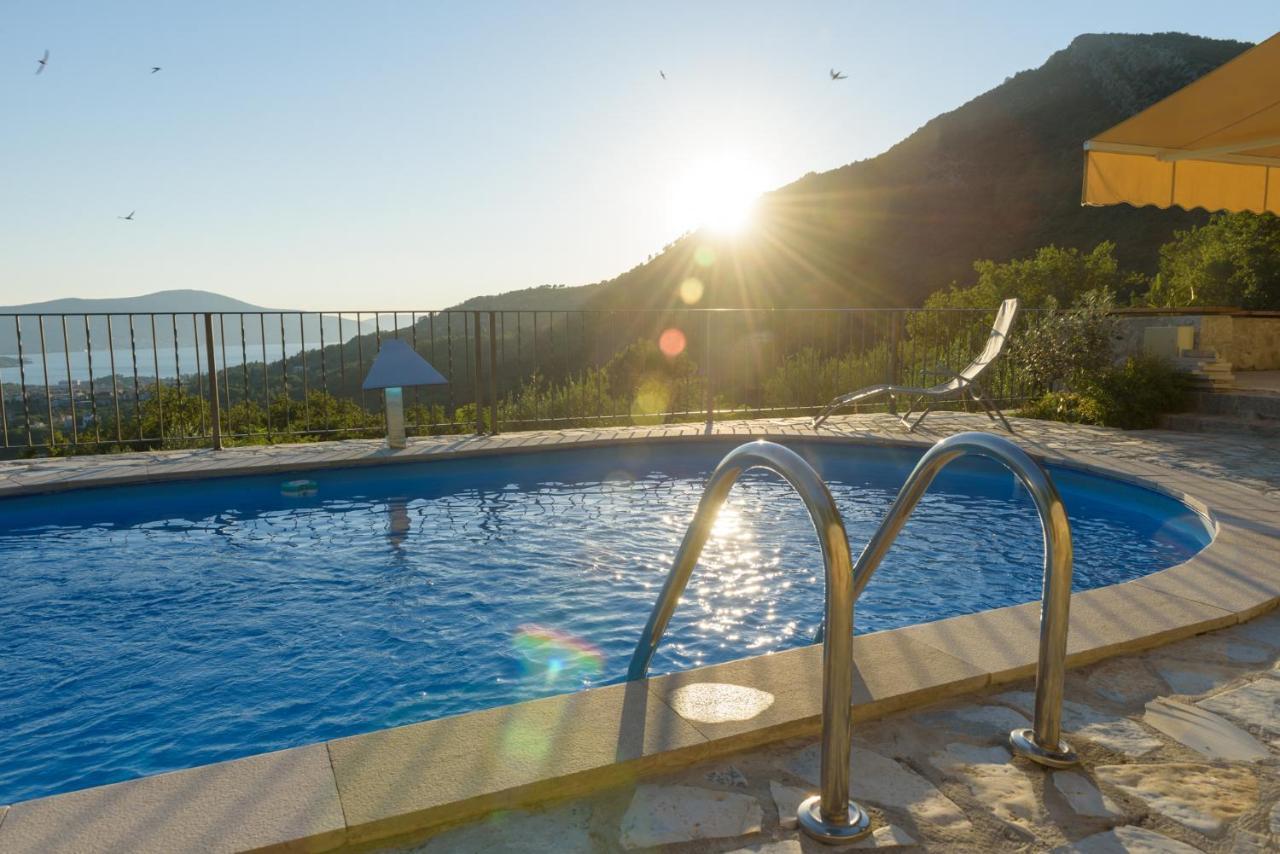 Sunset Holiday Home Tivat Exterior photo